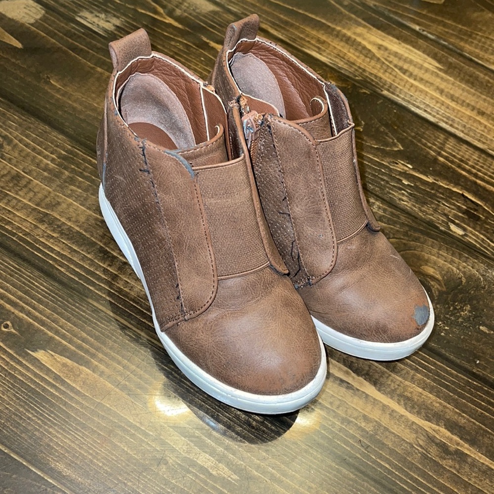 Wedge booties